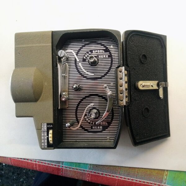 camera 8 mm crow optical vintage 60 model 501 video interno