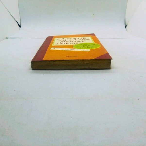 Libro la ckasse fa la ola mentre spiego 2006 rizzoli lato inferiore